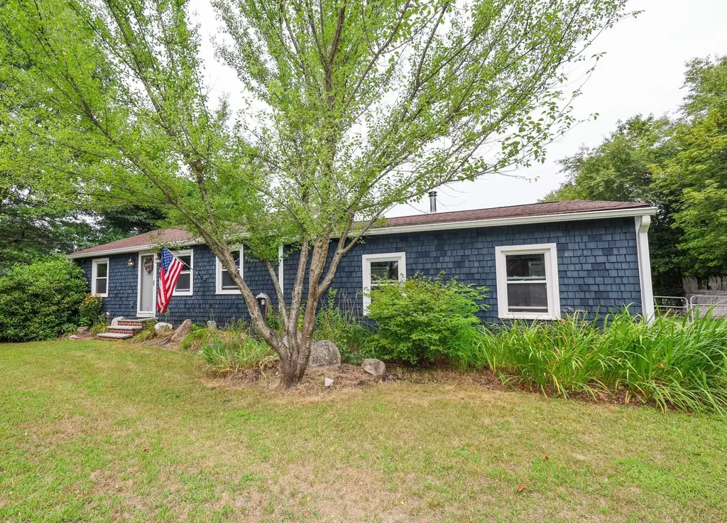 24 Stearns Road Amherst NH 03031