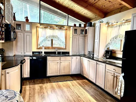 44 Troon Drive Grantham NH 03753