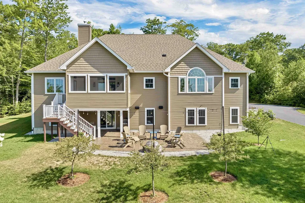 185 Ambrose Way Wolfeboro NH 03894