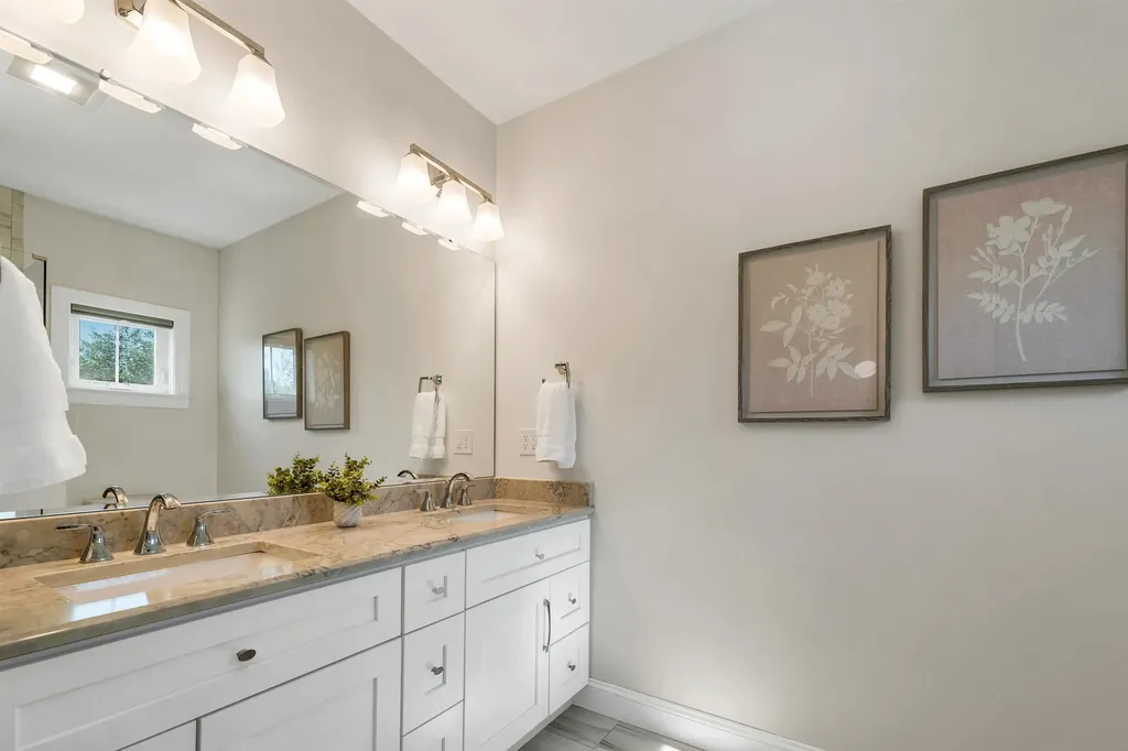 185 Ambrose Way Wolfeboro NH 03894