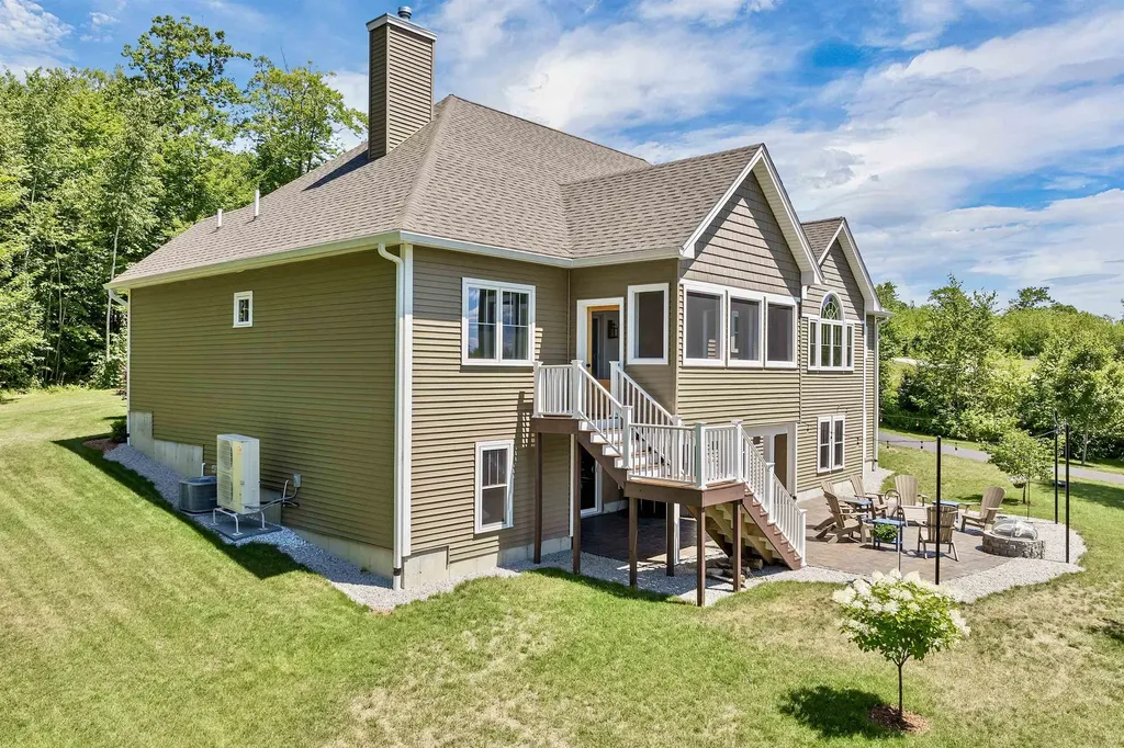 185 Ambrose Way Wolfeboro NH 03894