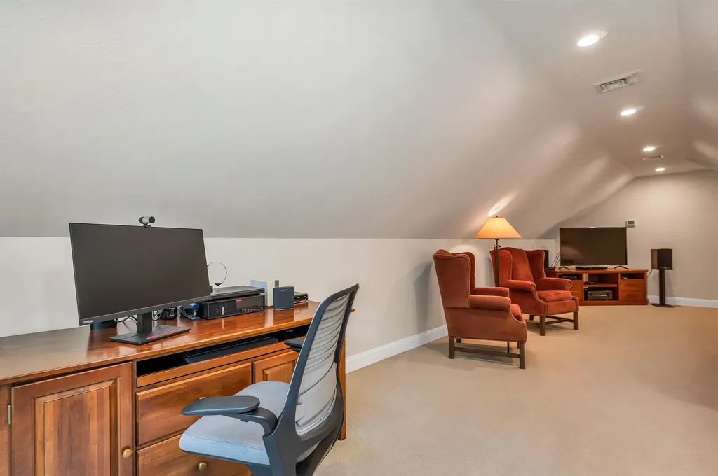 185 Ambrose Way Wolfeboro NH 03894