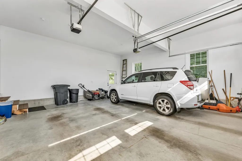 185 Ambrose Way Wolfeboro NH 03894