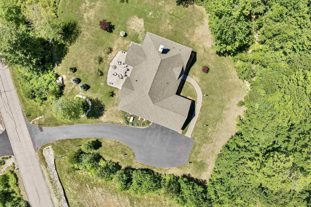 185 Ambrose Way Wolfeboro NH 03894