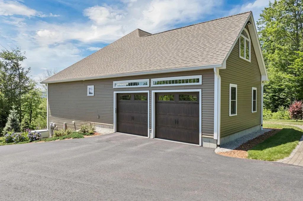 185 Ambrose Way Wolfeboro NH 03894