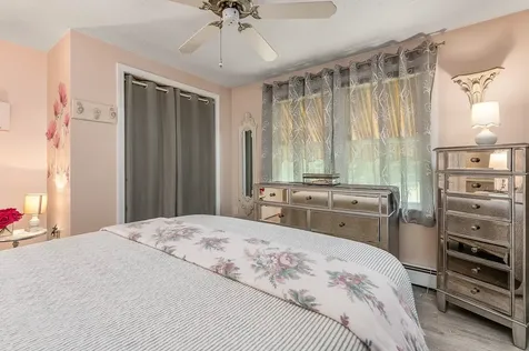 12 Spollett Drive Derry NH 03038
