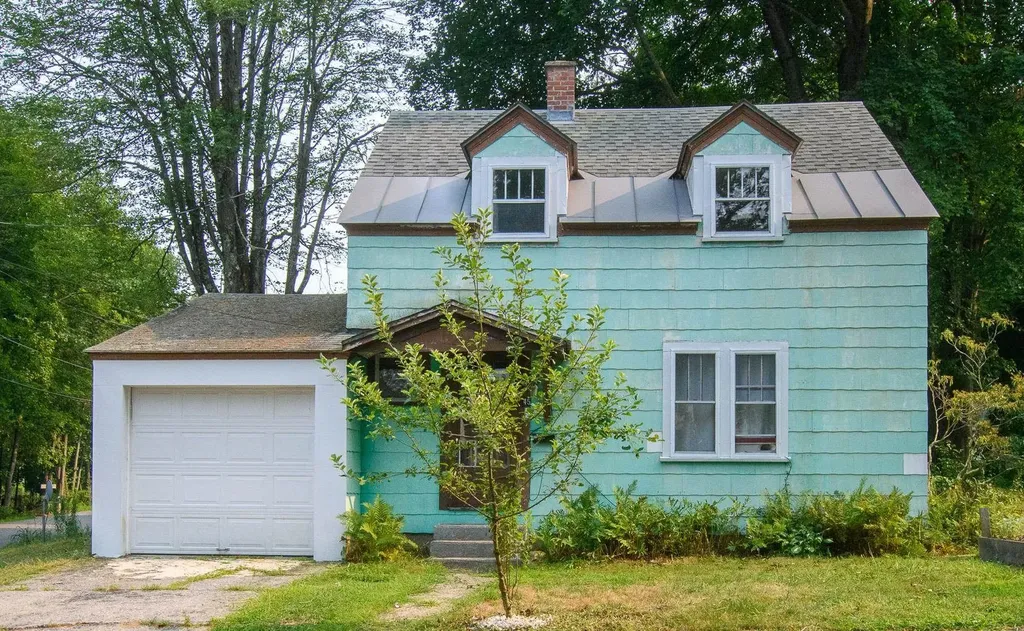45 Blakeslee Street Brattleboro VT 05301