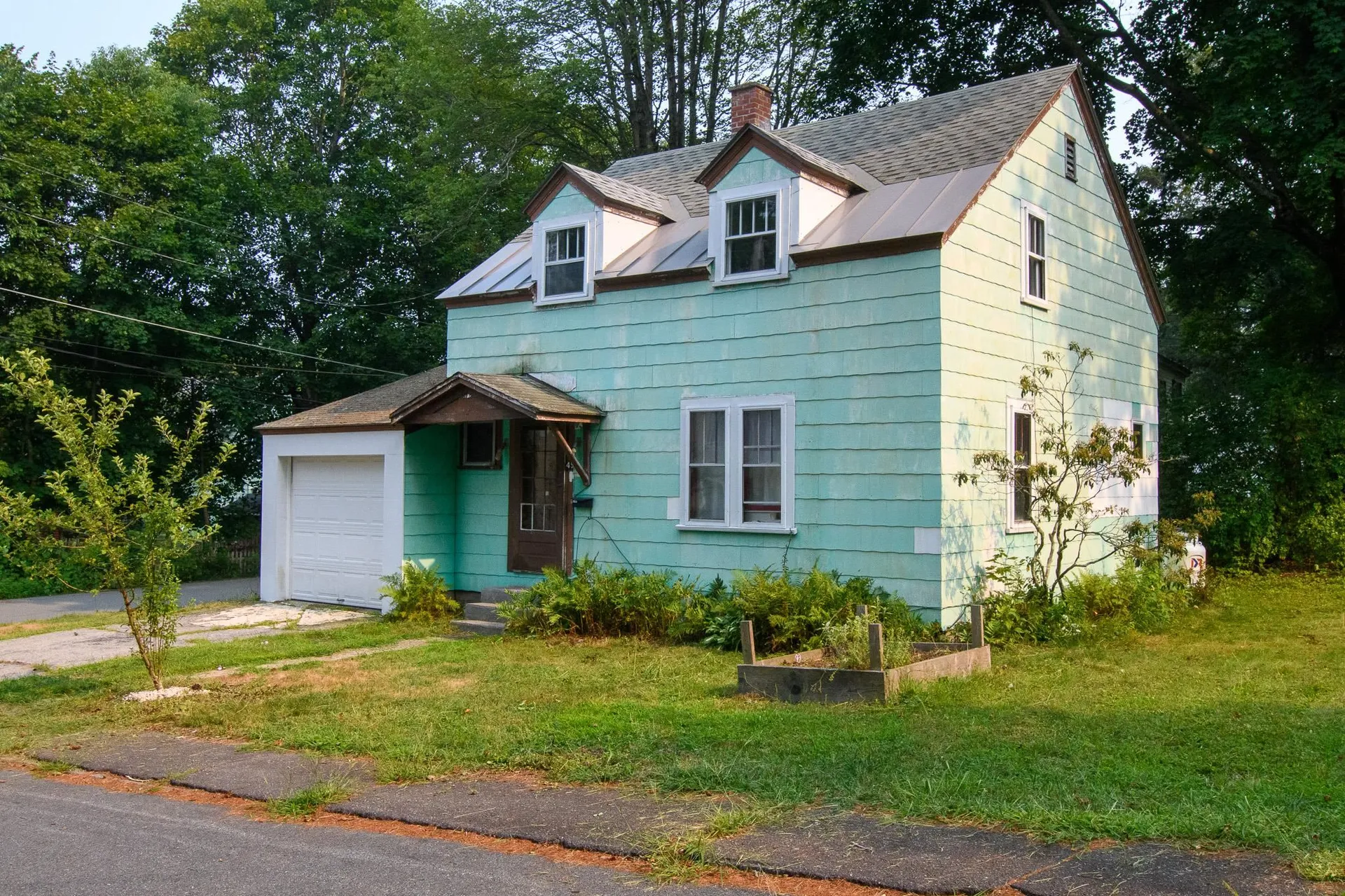 45 Blakeslee Street Brattleboro VT 05301