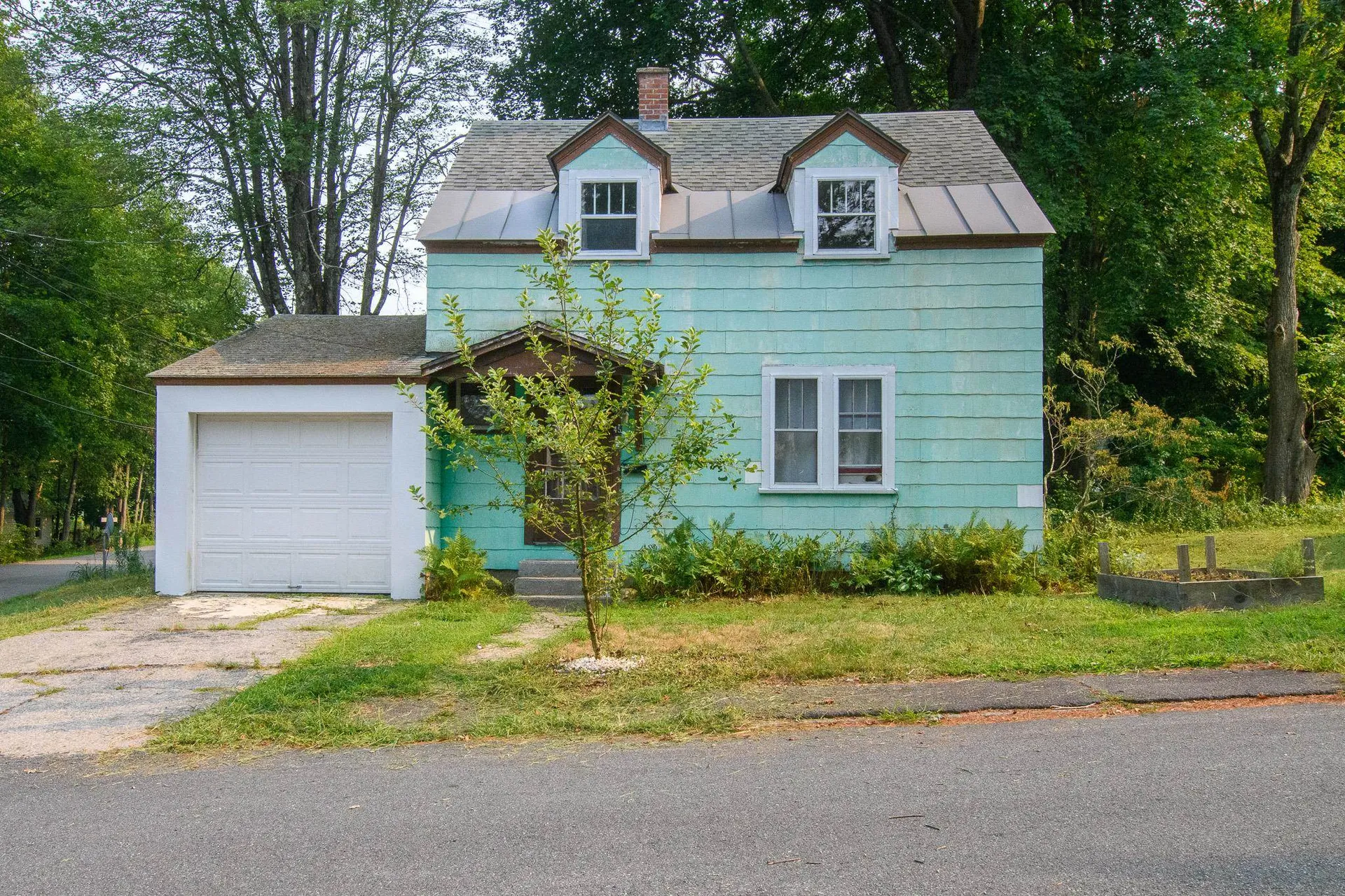 45 Blakeslee Street Brattleboro VT 05301