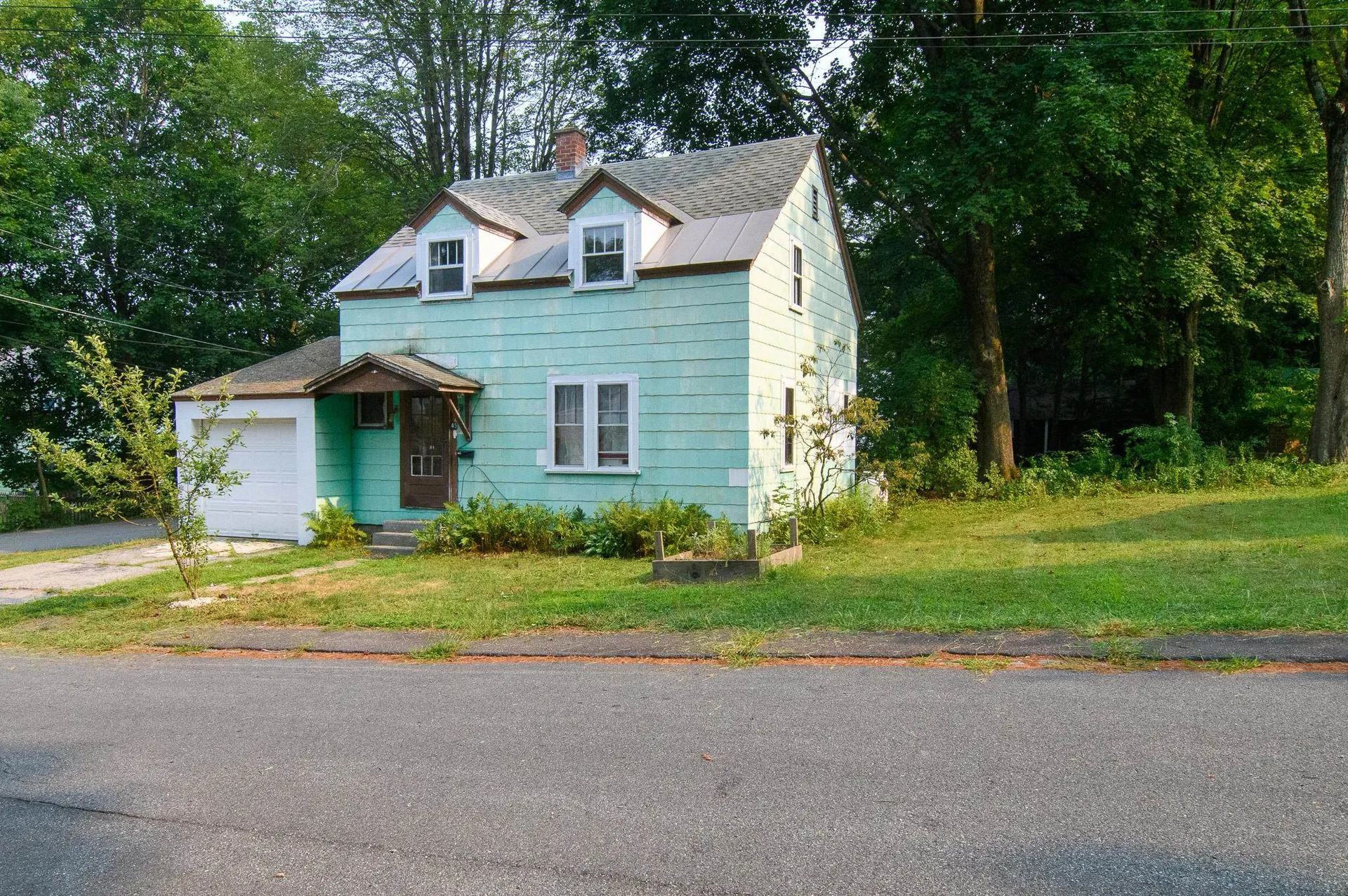 45 Blakeslee Street Brattleboro VT 05301