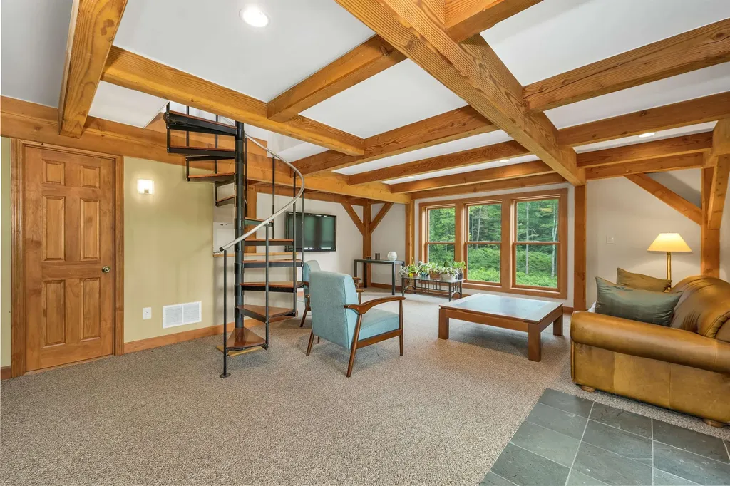 22 Prospect Ridge Road Holderness NH 03245