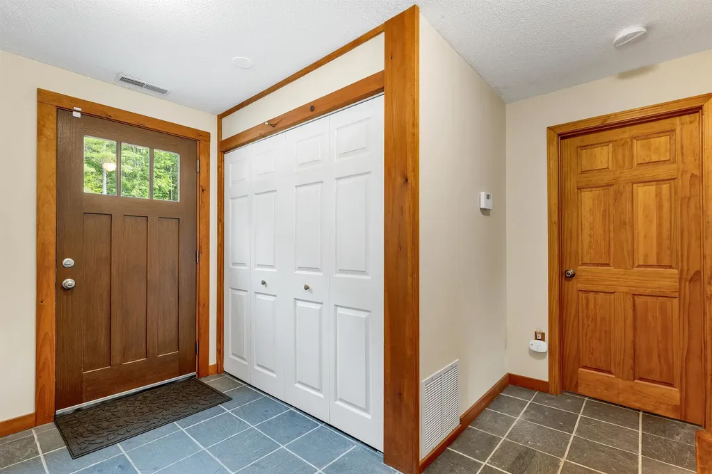 22 Prospect Ridge Road Holderness NH 03245