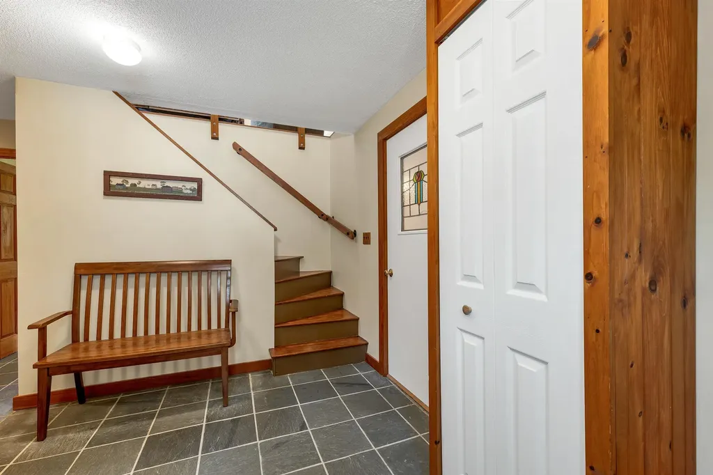 22 Prospect Ridge Road Holderness NH 03245