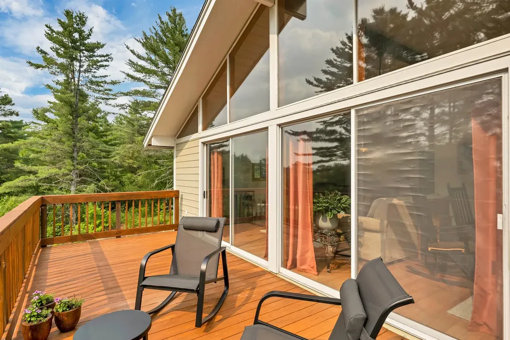 22 Prospect Ridge Road Holderness NH 03245