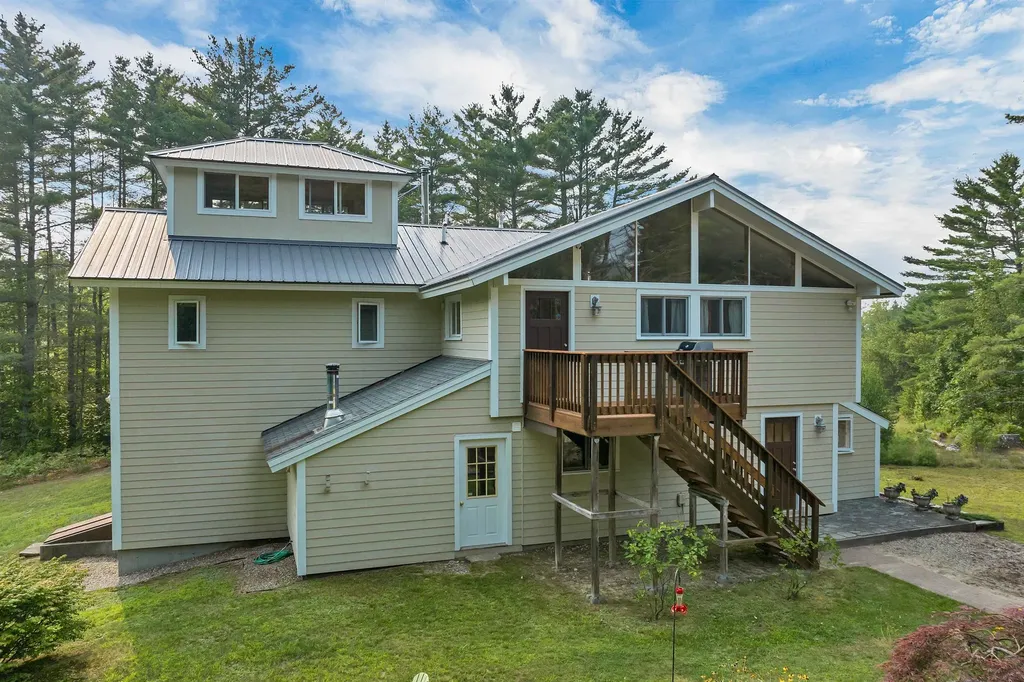 22 Prospect Ridge Road Holderness NH 03245