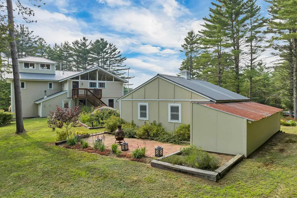 22 Prospect Ridge Road Holderness NH 03245