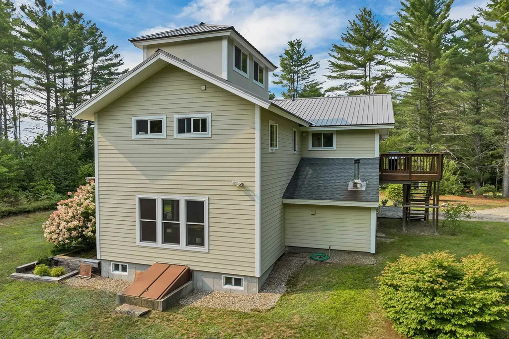 22 Prospect Ridge Road Holderness NH 03245