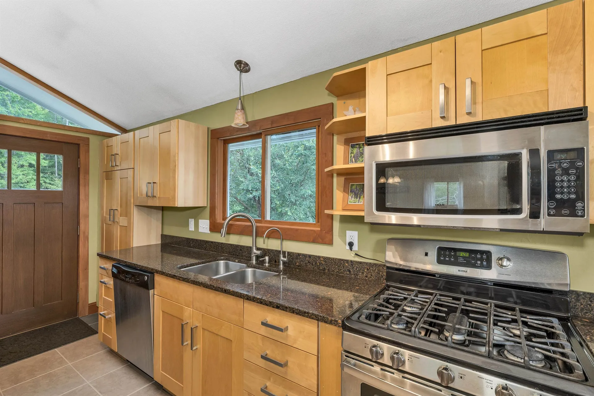 22 Prospect Ridge Road Holderness NH 03245