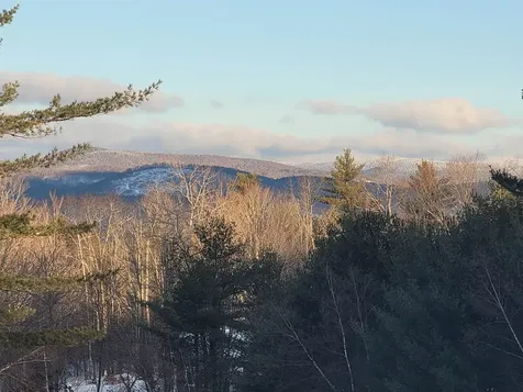 22 Prospect Ridge Road Holderness NH 03245