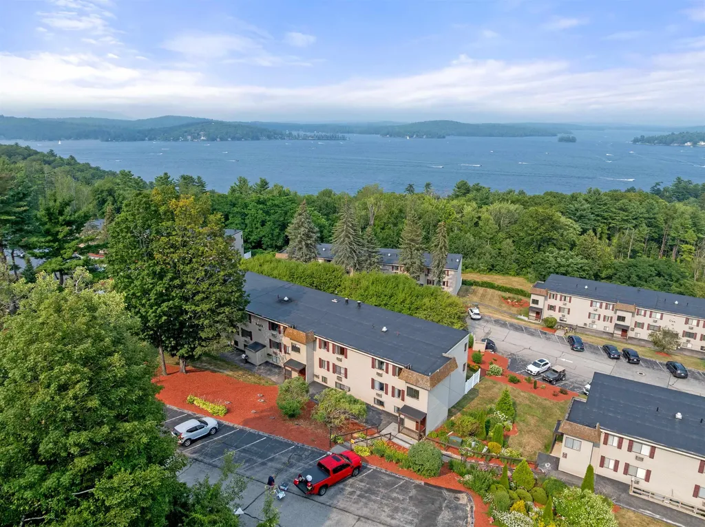 160 Treetop Circle Laconia NH 03247