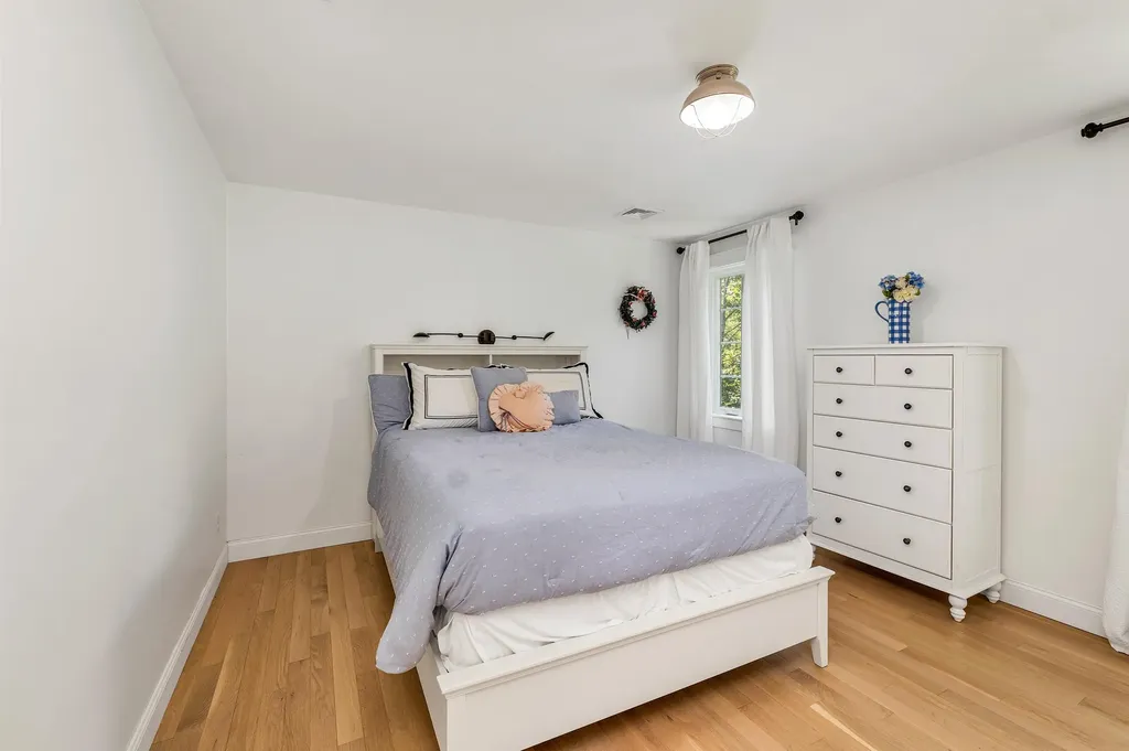127 Forest Road Wolfeboro NH 03894