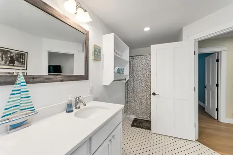 127 Forest Road Wolfeboro NH 03894