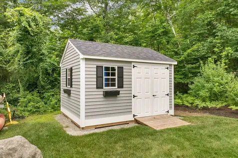 127 Forest Road Wolfeboro NH 03894