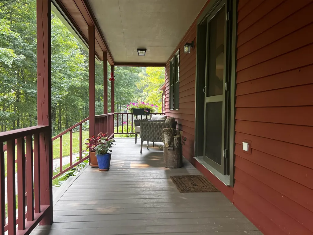 390 Zabarsky Road St. Johnsbury VT 05819