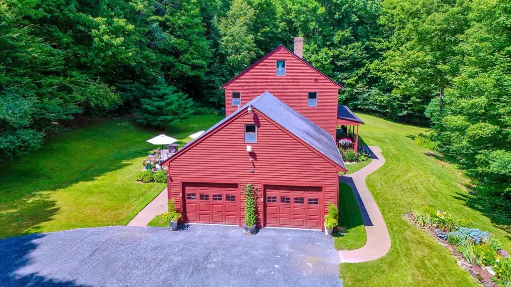 390 Zabarsky Road St. Johnsbury VT 05819