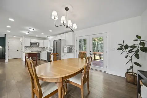 20 Hammond Road Deerfield NH 03037