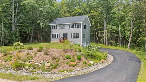 20 Hammond Road Deerfield NH 03037