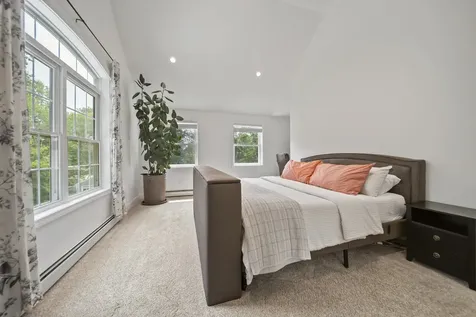 20 Hammond Road Deerfield NH 03037