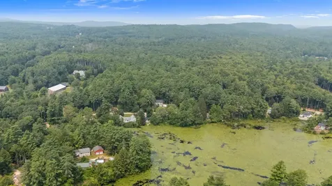 20 Hammond Road Deerfield NH 03037