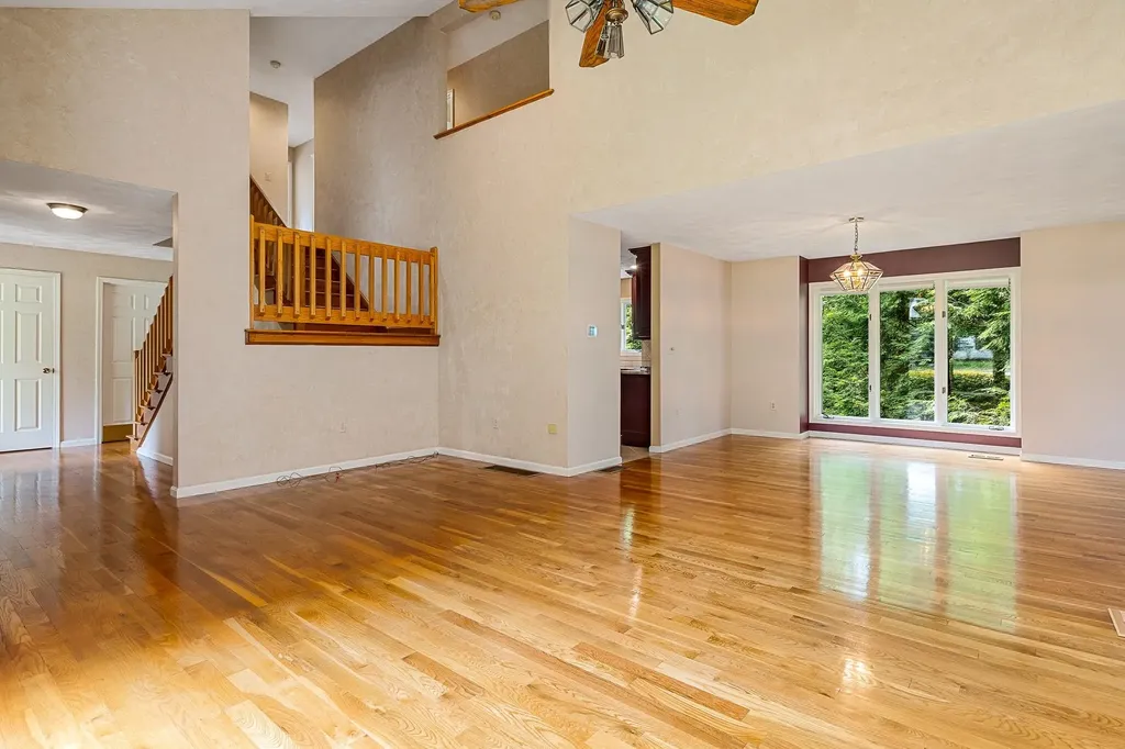 9 Pope Circle Nashua NH 03063