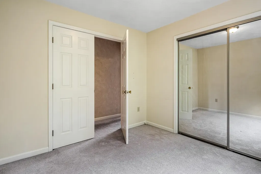 9 Pope Circle Nashua NH 03063