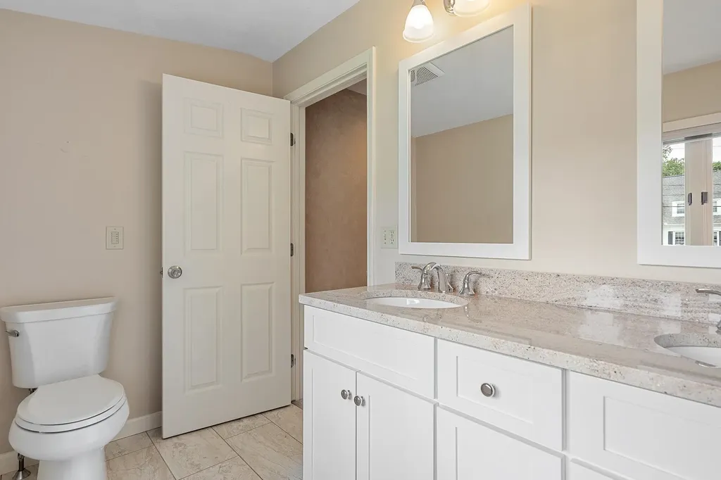 9 Pope Circle Nashua NH 03063