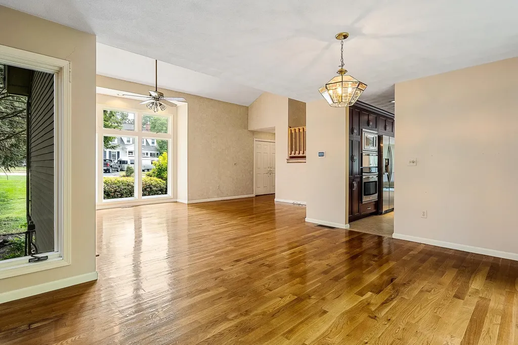 9 Pope Circle Nashua NH 03063