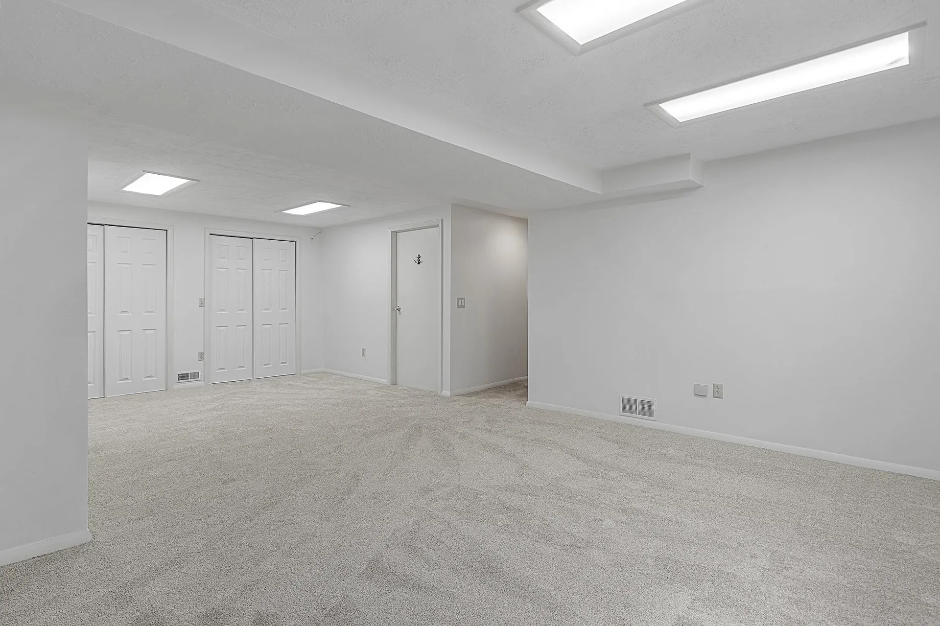 9 Pope Circle Nashua NH 03063