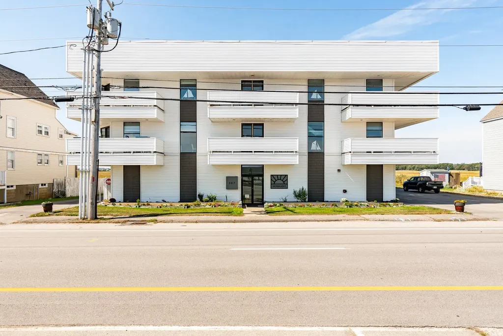 567 Ocean Boulevard Hampton NH 03842