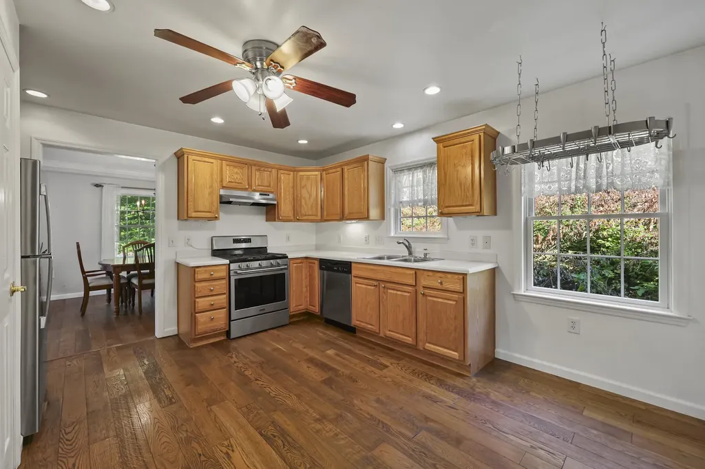 64 Bergblume Circle Stamford VT 05352