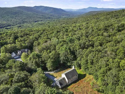 64 Bergblume Circle Stamford VT 05352