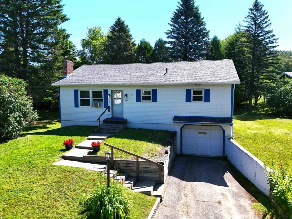 165 Fernwood Circle Newport City VT 05855