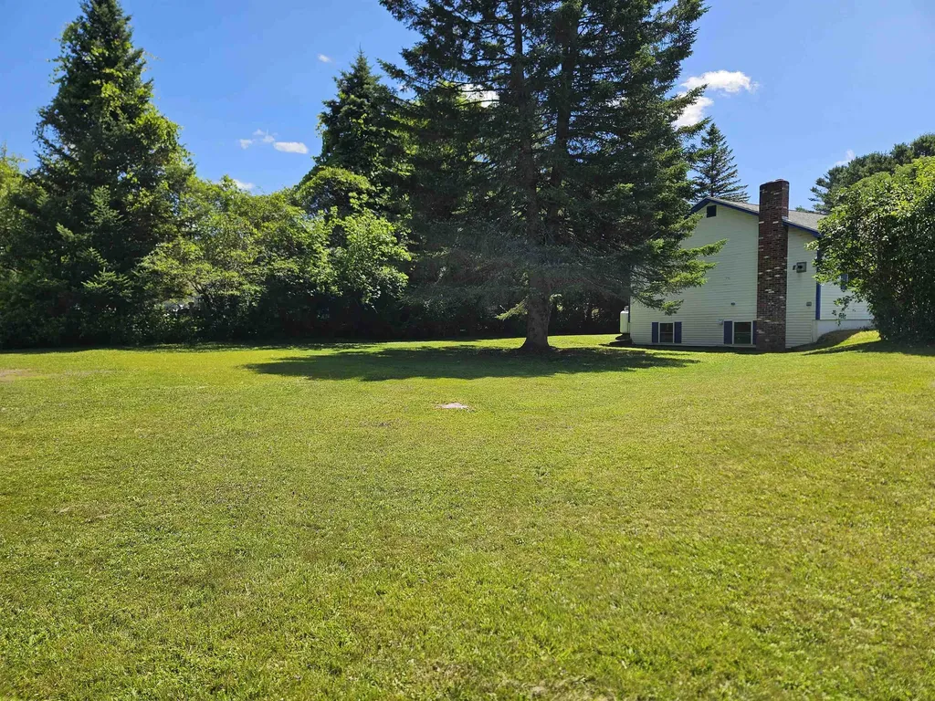 165 Fernwood Circle Newport City VT 05855