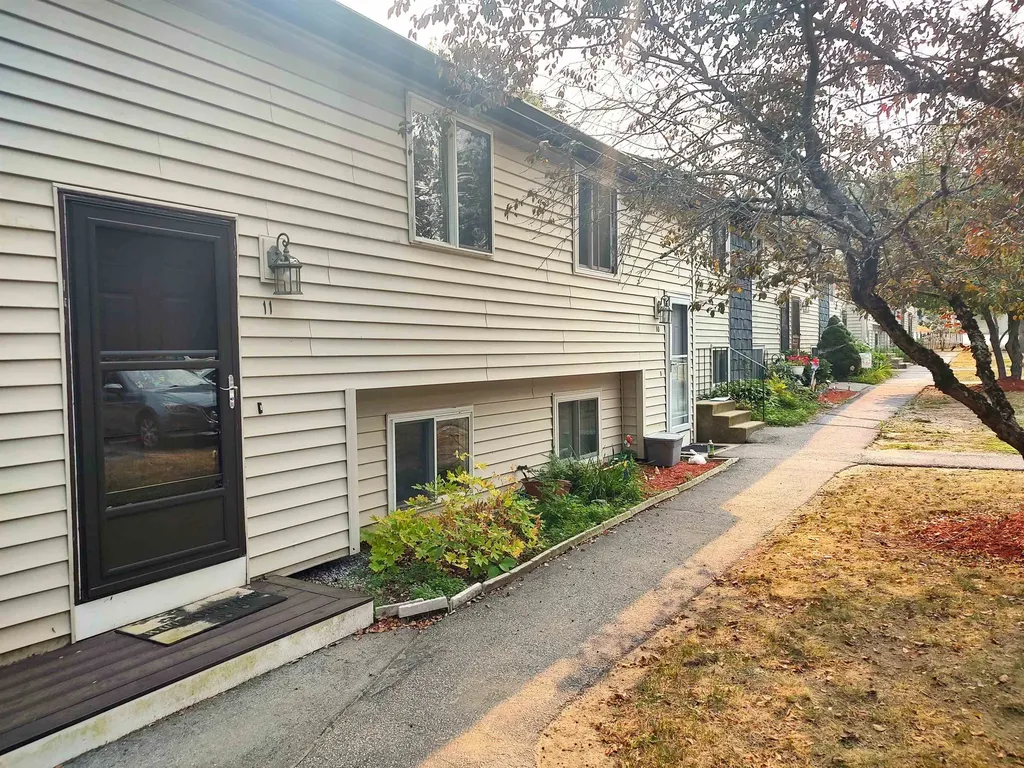 901 Mammoth Road Manchester NH 03104
