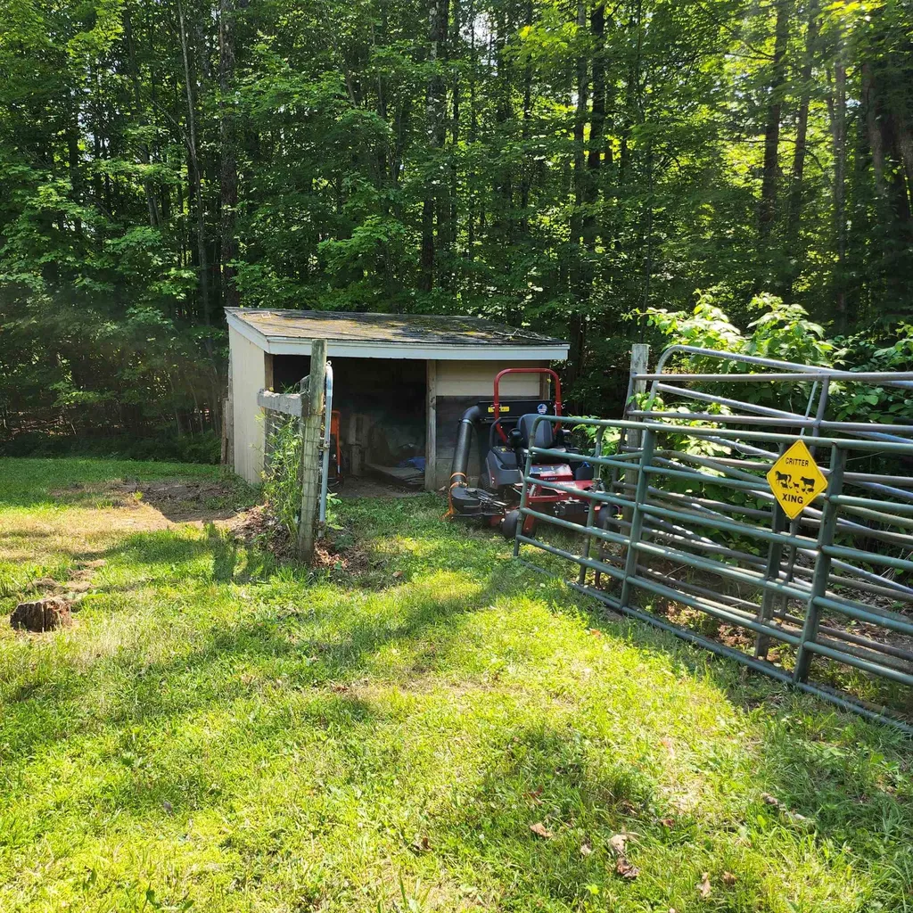 153 Mooseview Drive Brookfield NH 03872