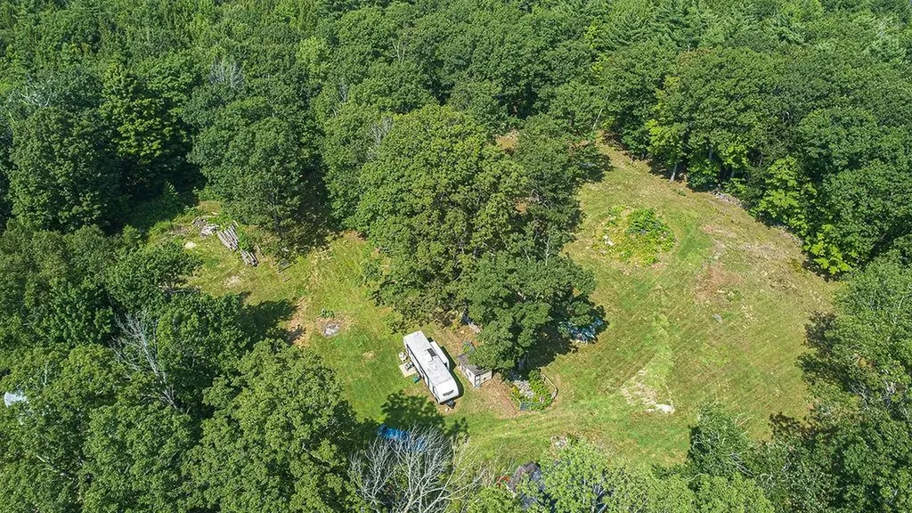 153 Mooseview Drive Brookfield NH 03872