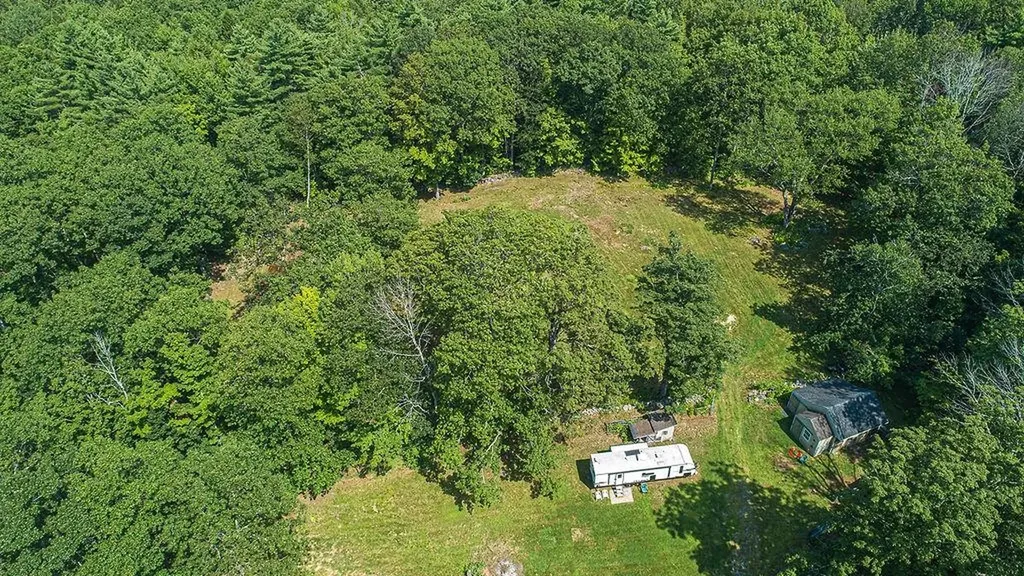 153 Mooseview Drive Brookfield NH 03872