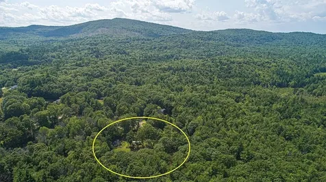 153 Mooseview Drive Brookfield NH 03872