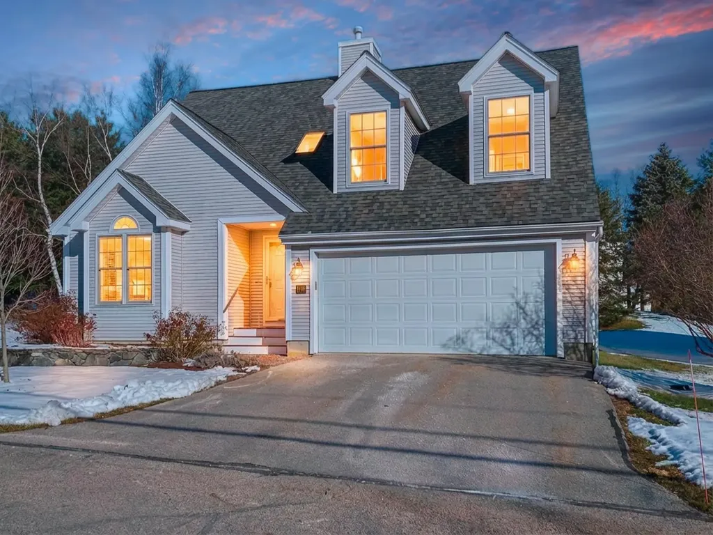 100 Hampton Meadows Hampton NH 03842