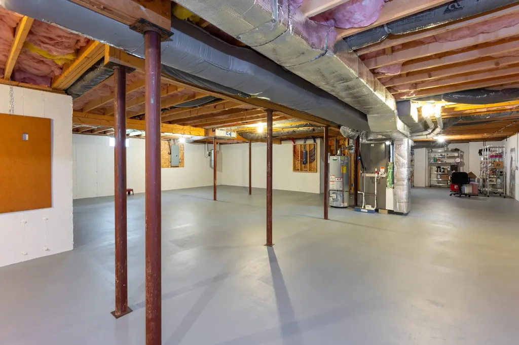 100 Hampton Meadows Hampton NH 03842